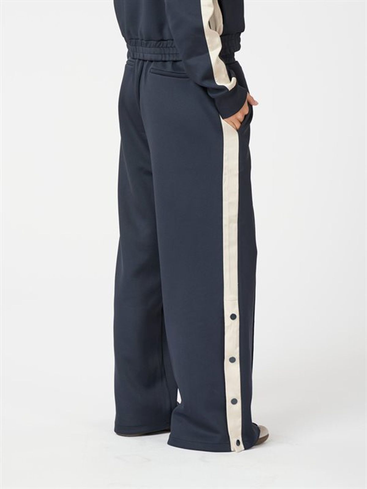 Neo Noir - Puggy Track Suit Pants - Navy