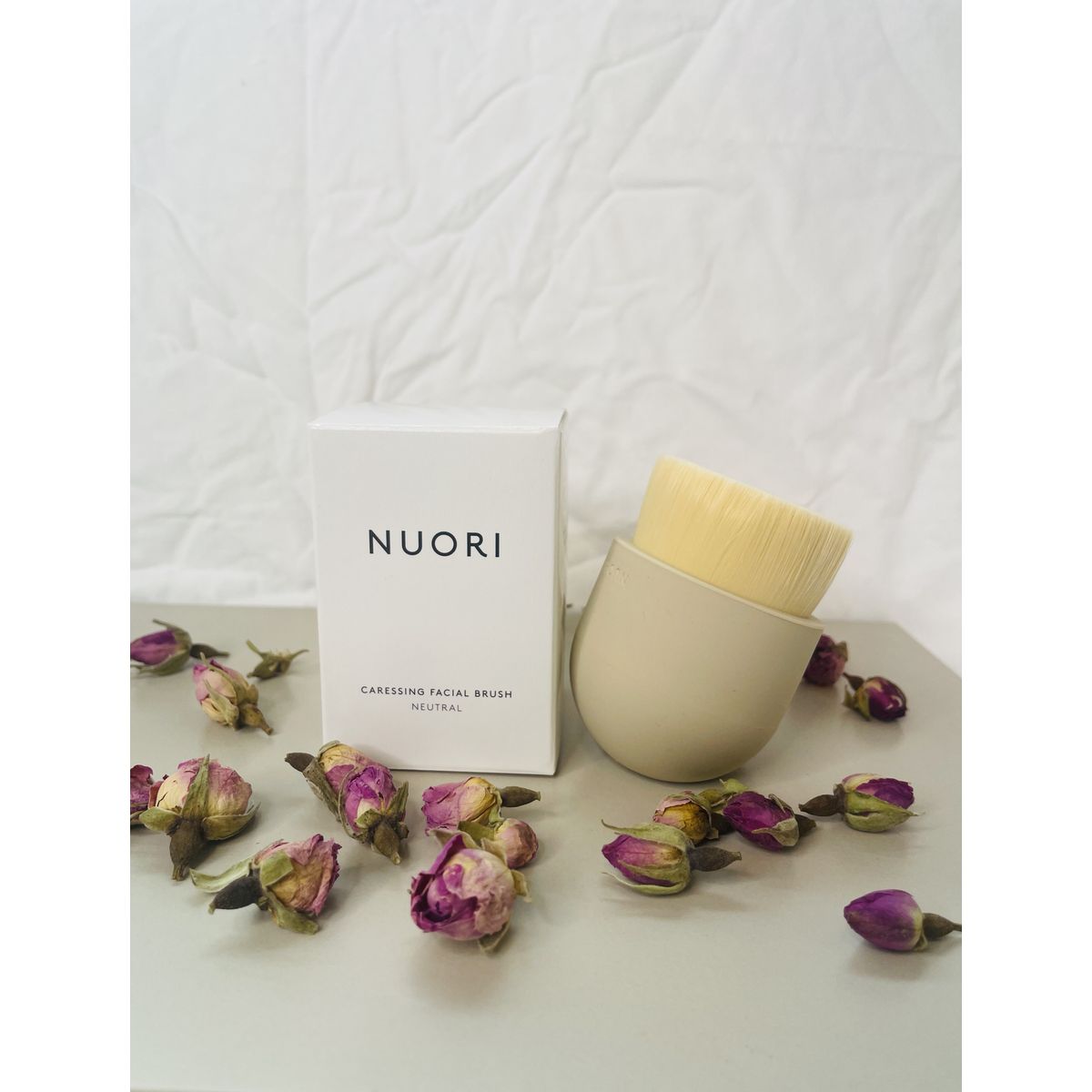 NUORI Caressing Facial Brush, Neutral