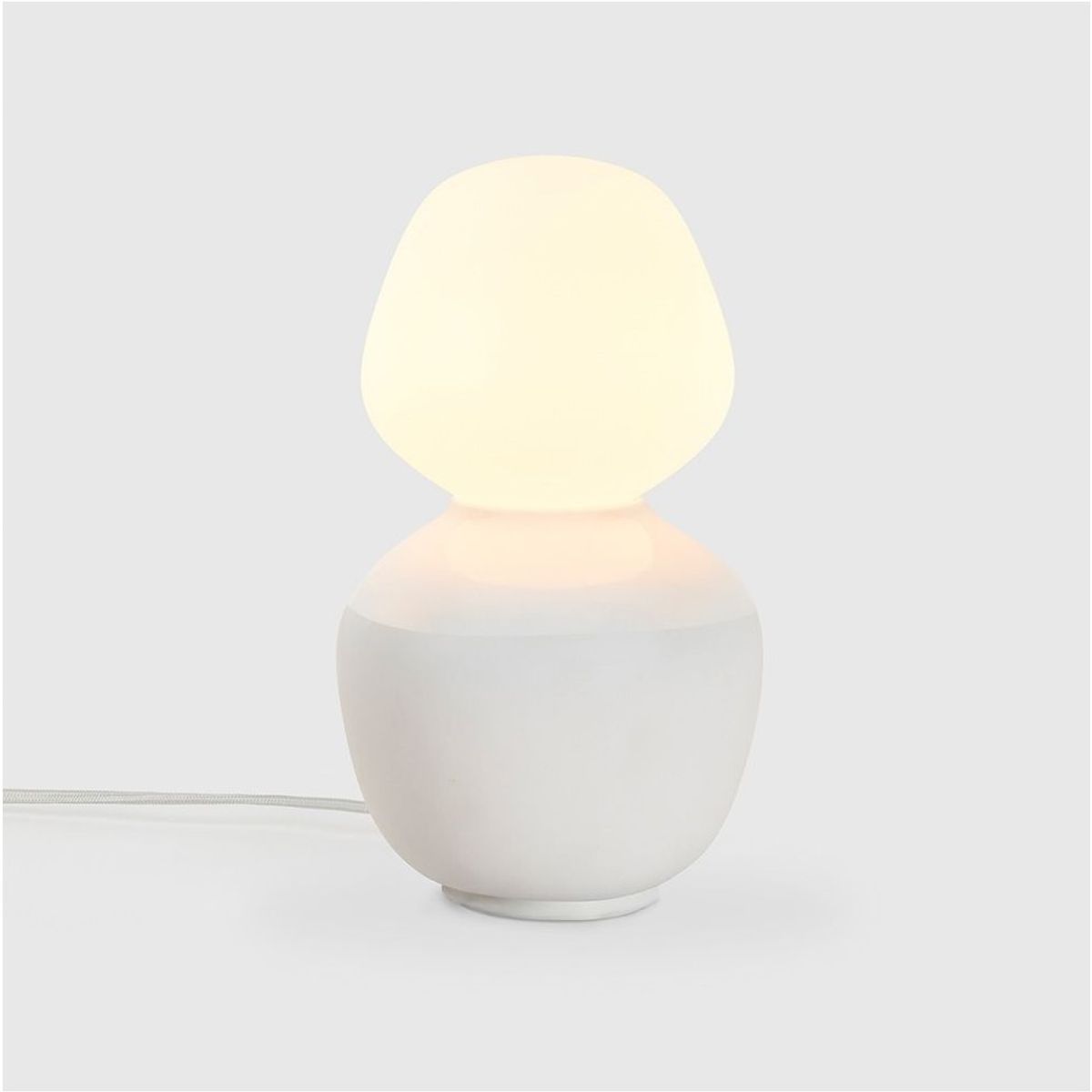 Outlet: RESTSALG - Tala Reflection Enno LED Bordlampe E27, 2700K, Ra95, Dæmpbar i Hvid