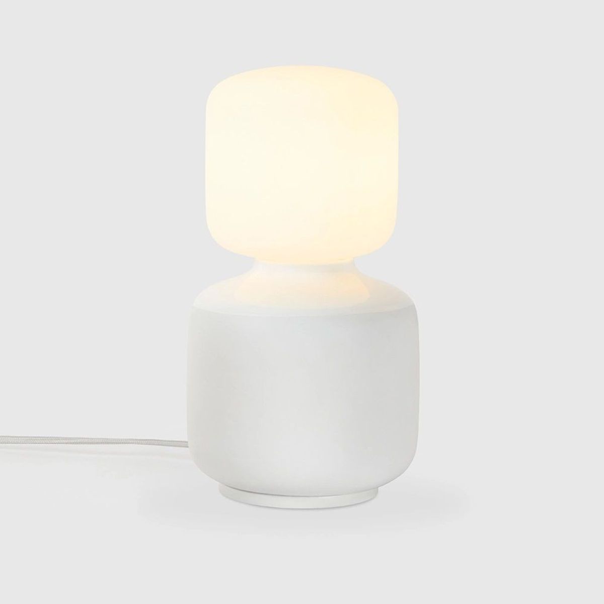 Outlet: RESTSALG - Tala Reflection Oblo LED Bordlampe E27, 2700K, Ra95, Dæmpbar i Hvid