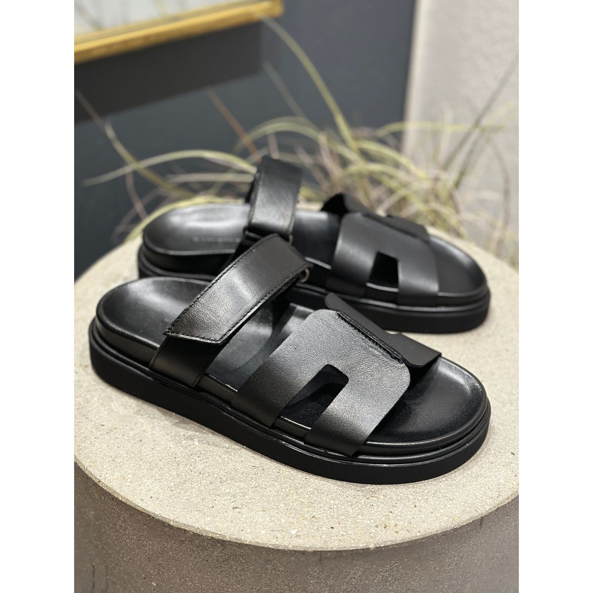 Pavement Sandal - Maru Black 39