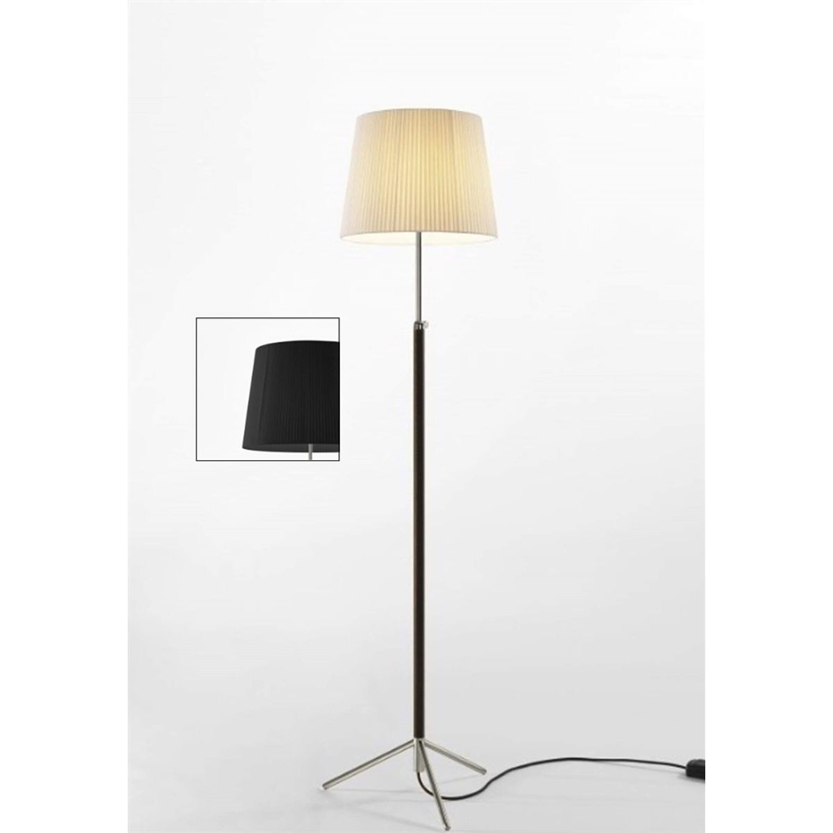 Pie de salón Gulvlampe G3 sort/krom