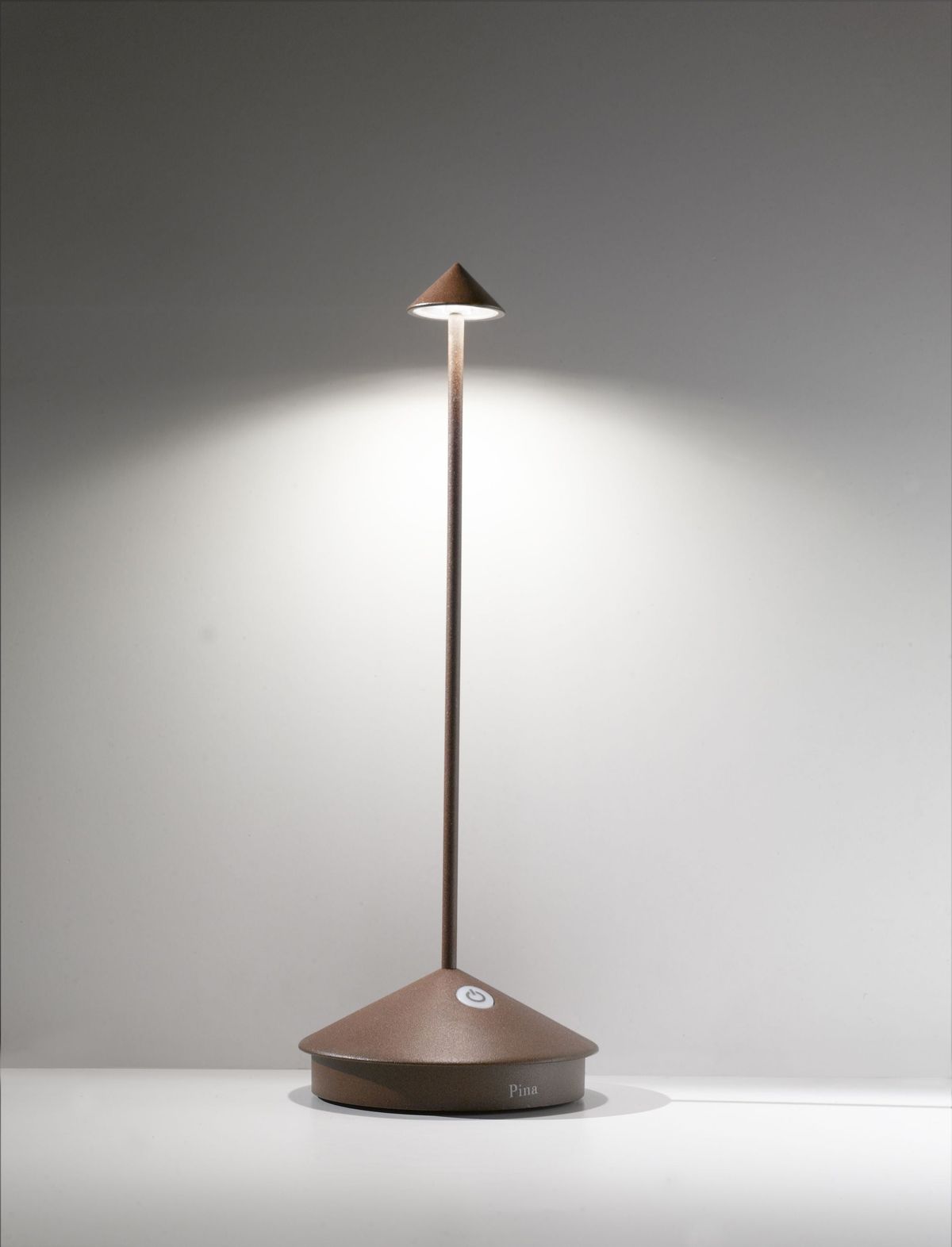 Pina batteridrevet bordlampe (flere farvemuligheder) - Corten (rust)