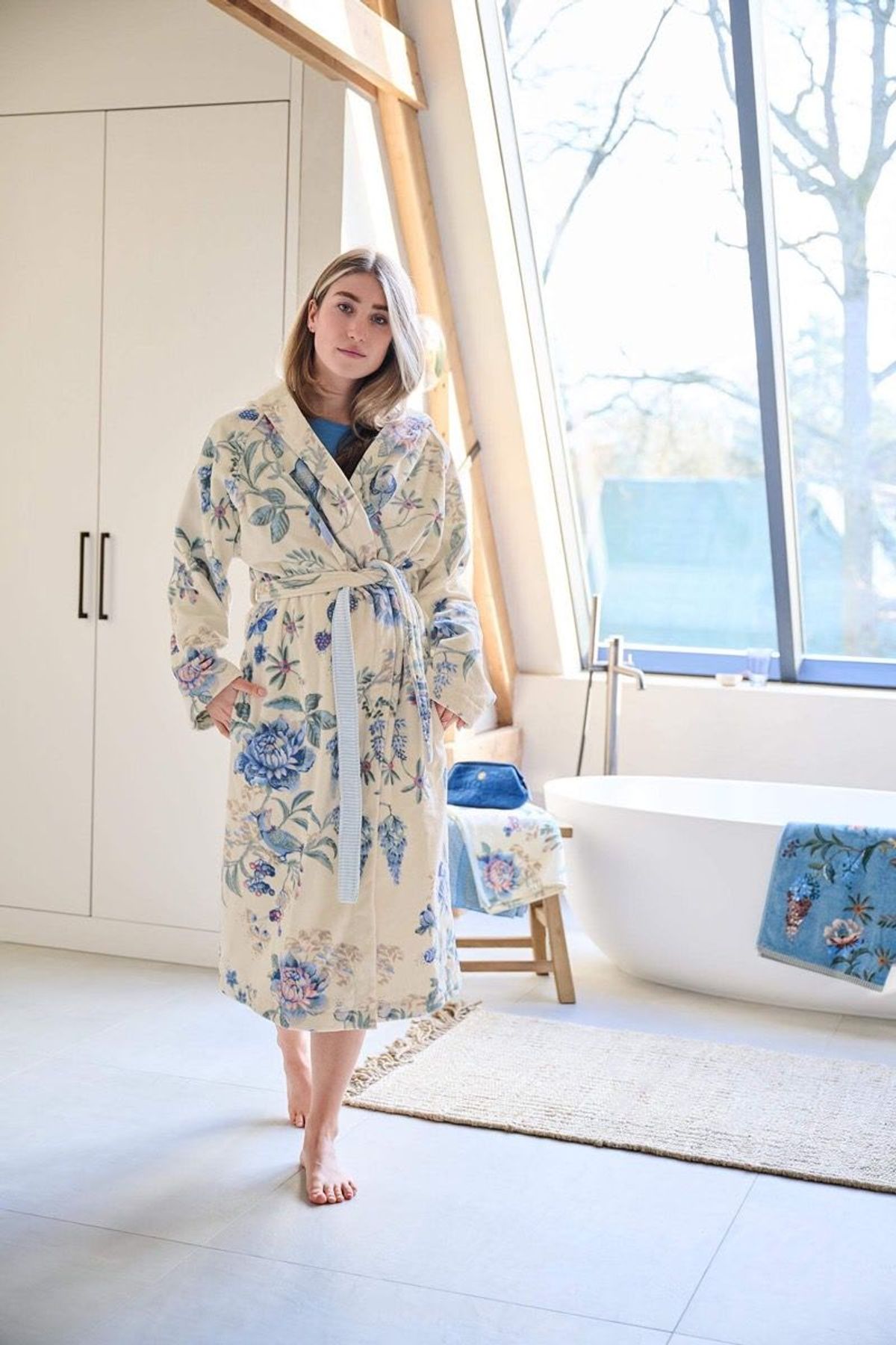 Pip Studio Secret Garden Bathrobe WhiteBlue XXL