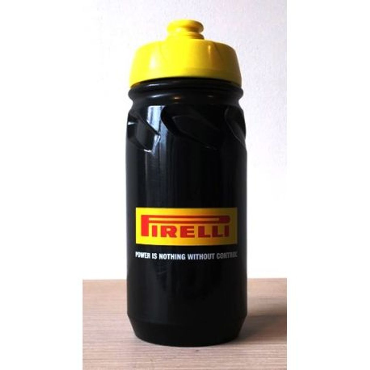 Pirelli flaske 600ml