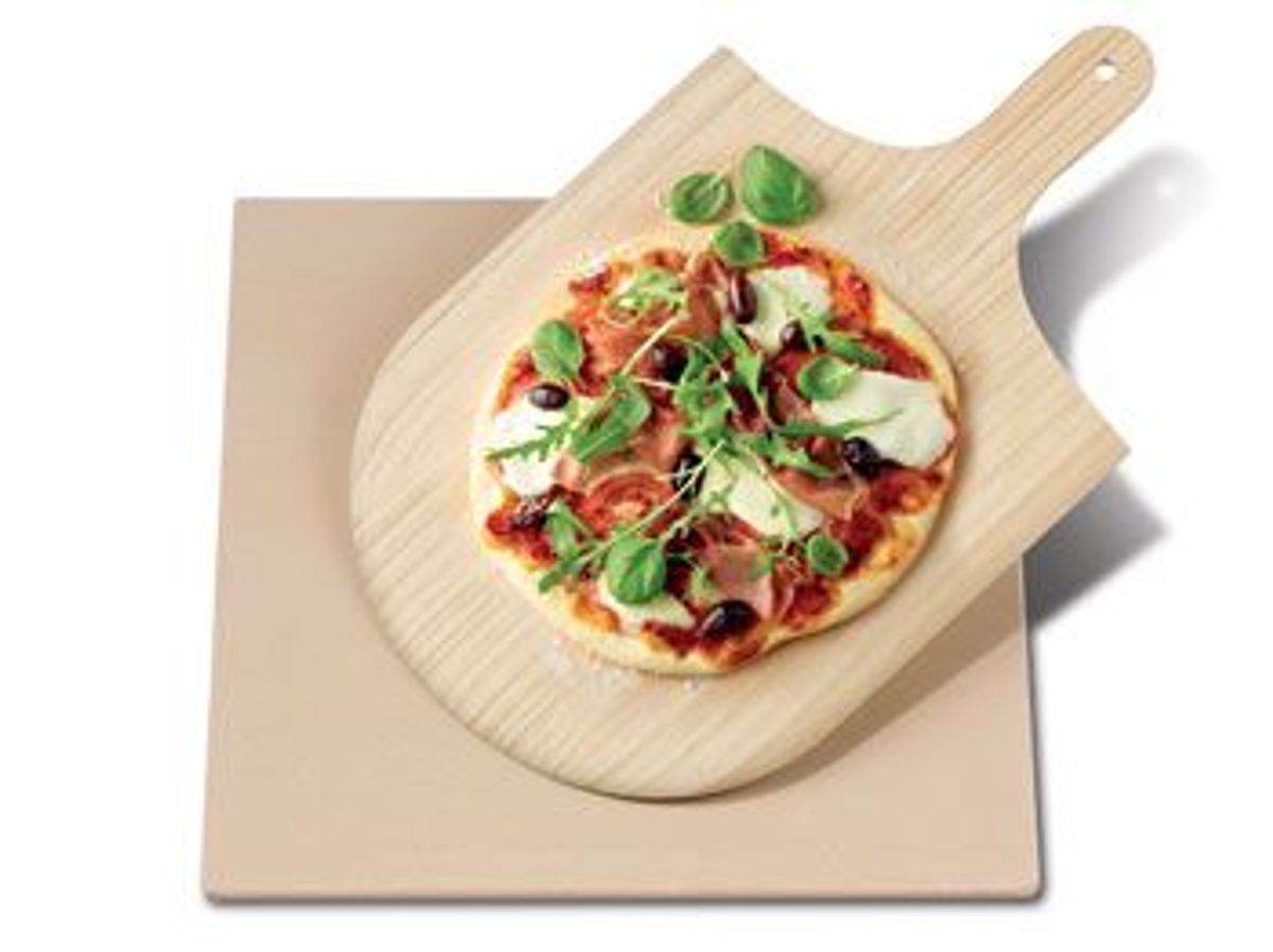 Pizzabagesten med spade 38x35,5 cm