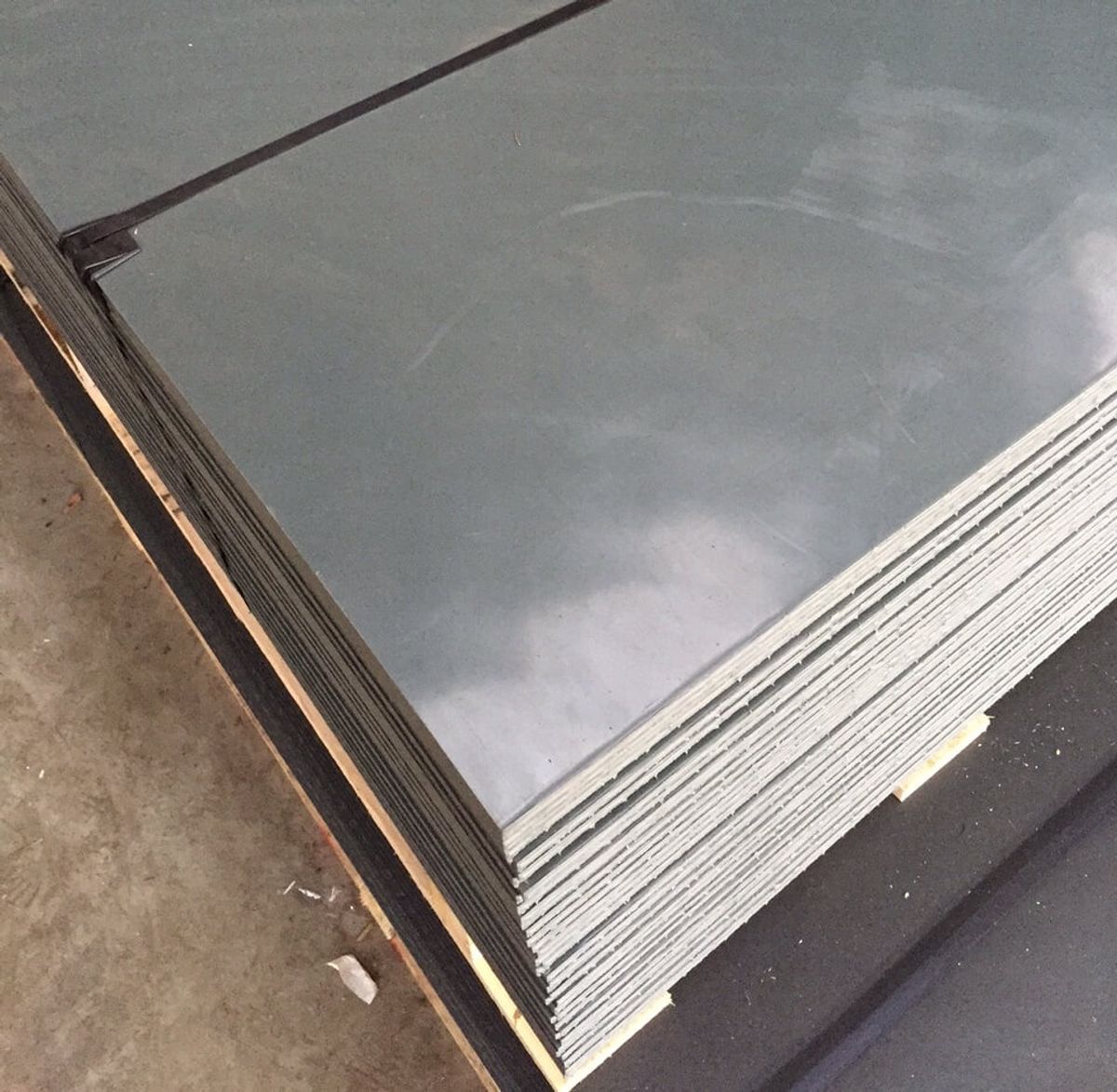 Plastplade 3000x1500x10 mm Sort 4 stk. (Spar 8%)