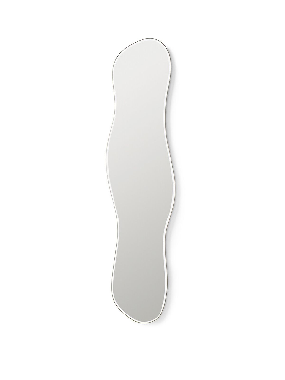 Pond Mirror Full Size, dark chrome fra Ferm Living