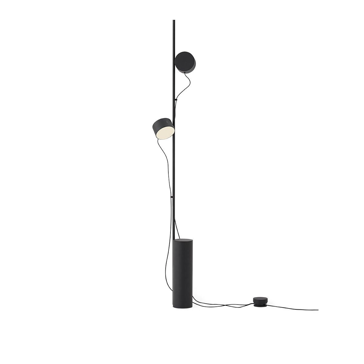 Post Floor Lamp fra Muuto (Black)