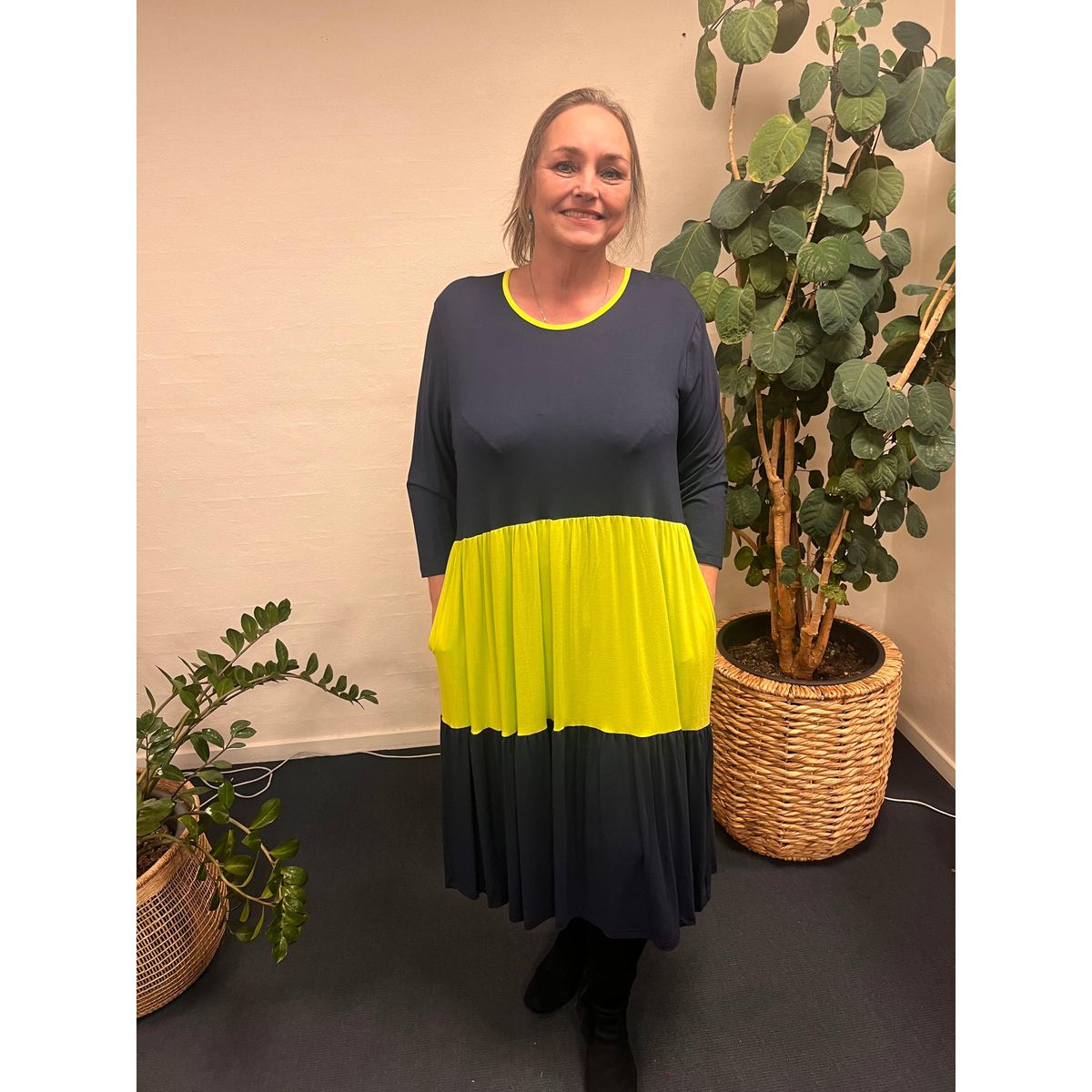 Pronto Woman | Lis G A Kjole lime - XXXL/60 / Marineblå