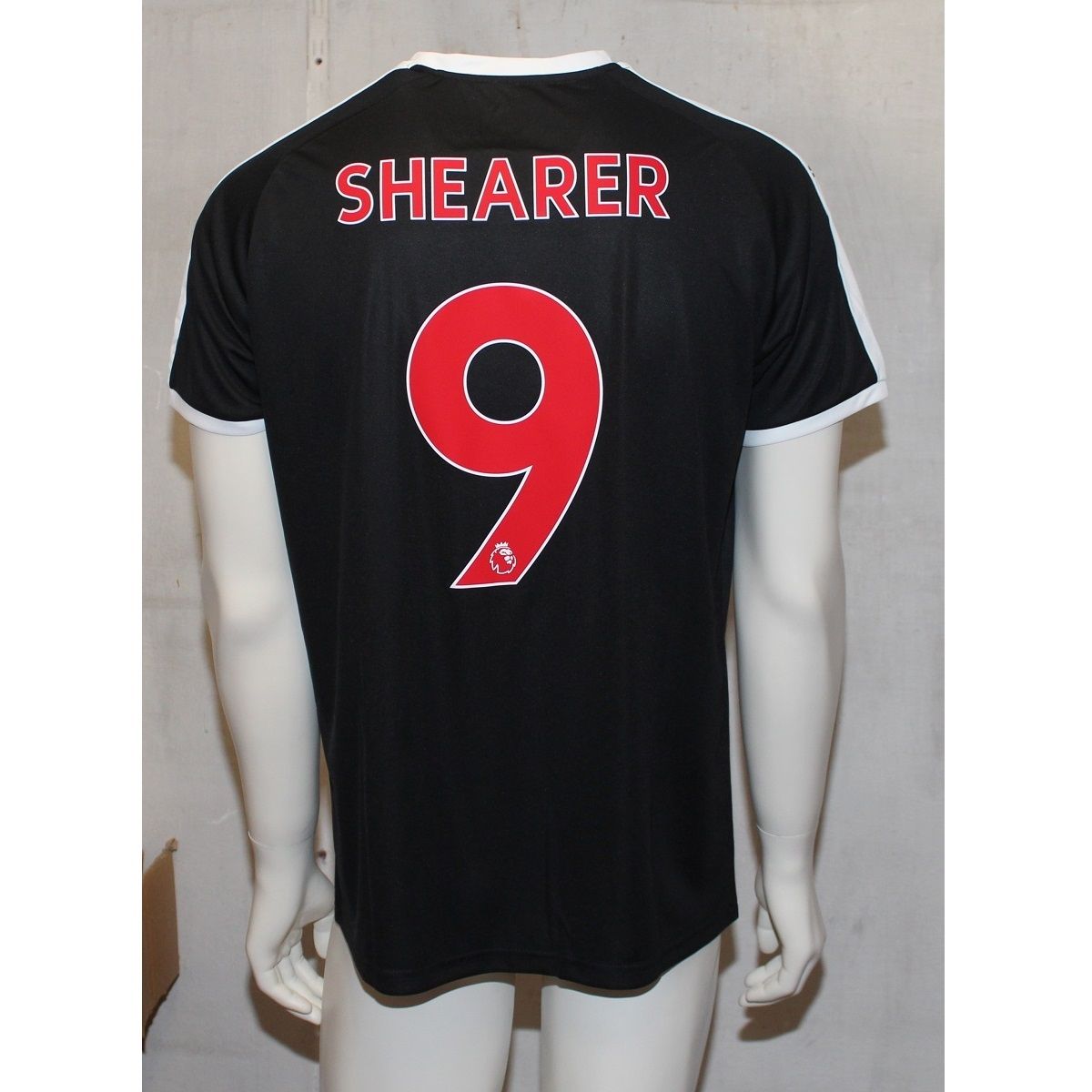 Puma Liga jersey - stripe - Unicef - Shearer 9-L