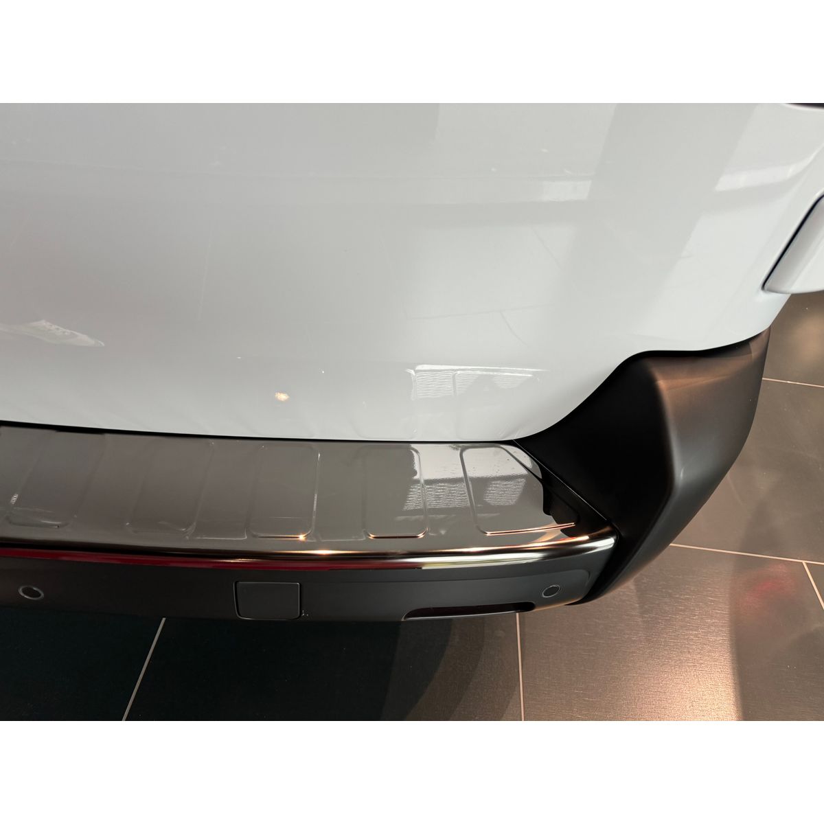 Rear Bumper Sill Cover S.Steel (Black Chrome) (L3)