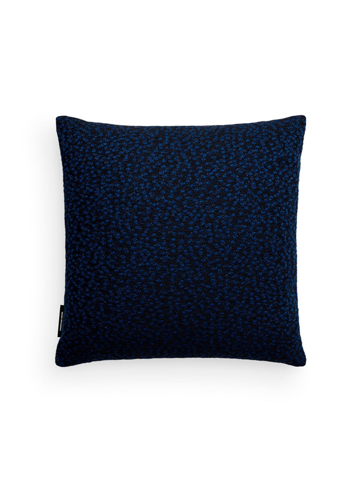 Ria Cushion, 45 x 45 cm fra Kvadrat (Dark blue)