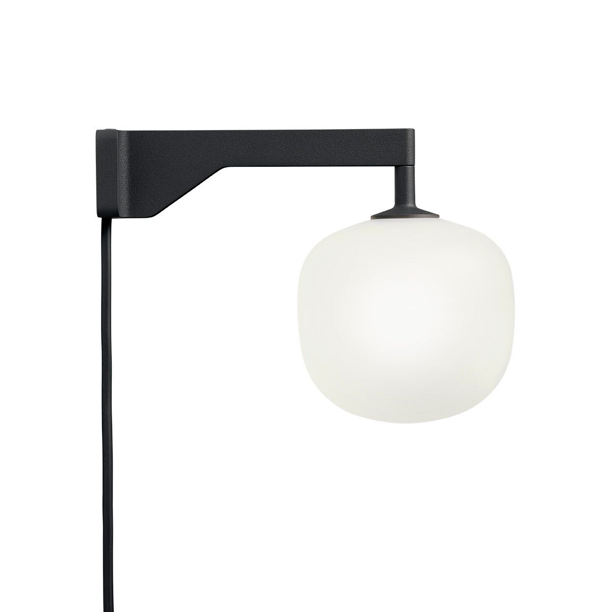 Rime Wall Lamp fra Muuto (Black)