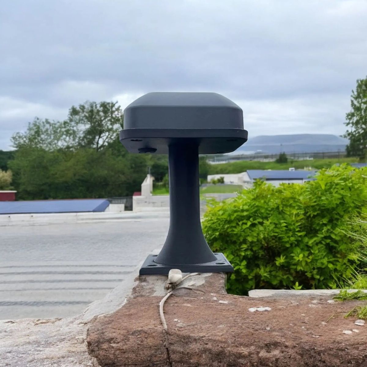 Robust GPS Holder til Segway Navimow i105/i108 Sikker og Stabil Montering - Jade Hvid