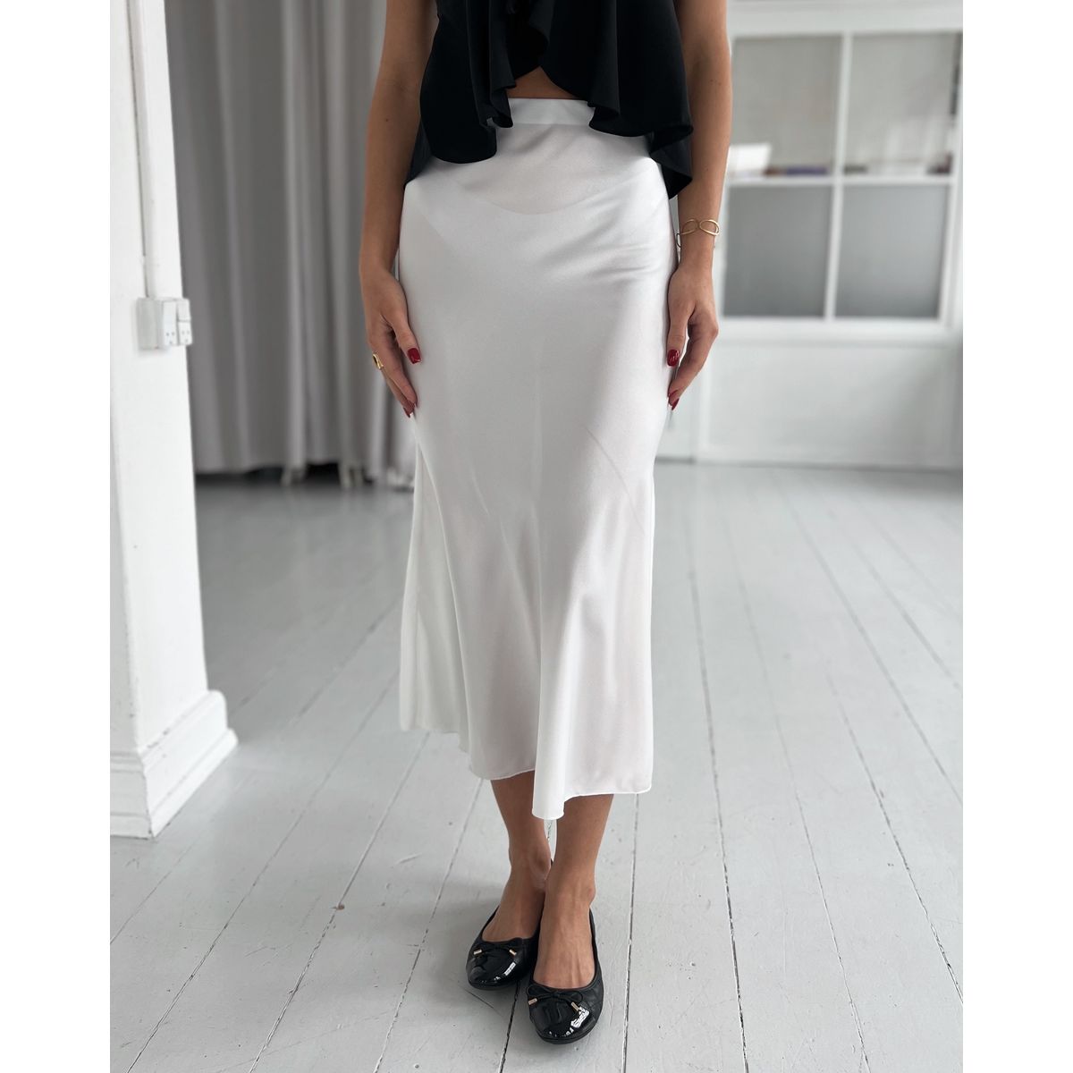 Rosy white satin skirt Aaberg CPH L