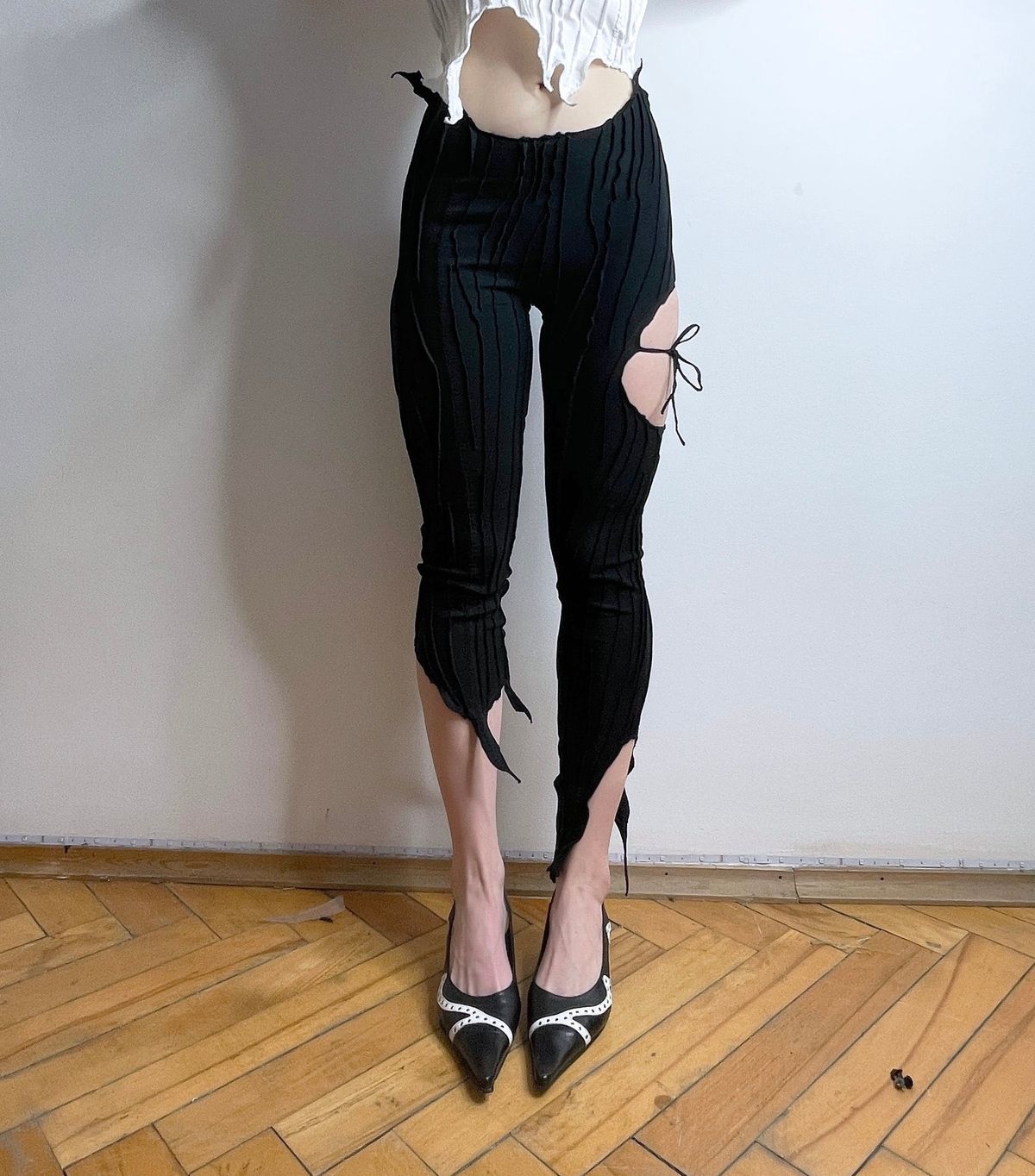 SCRAPS LEGGINGS PANTS - S/M fits a M-XL