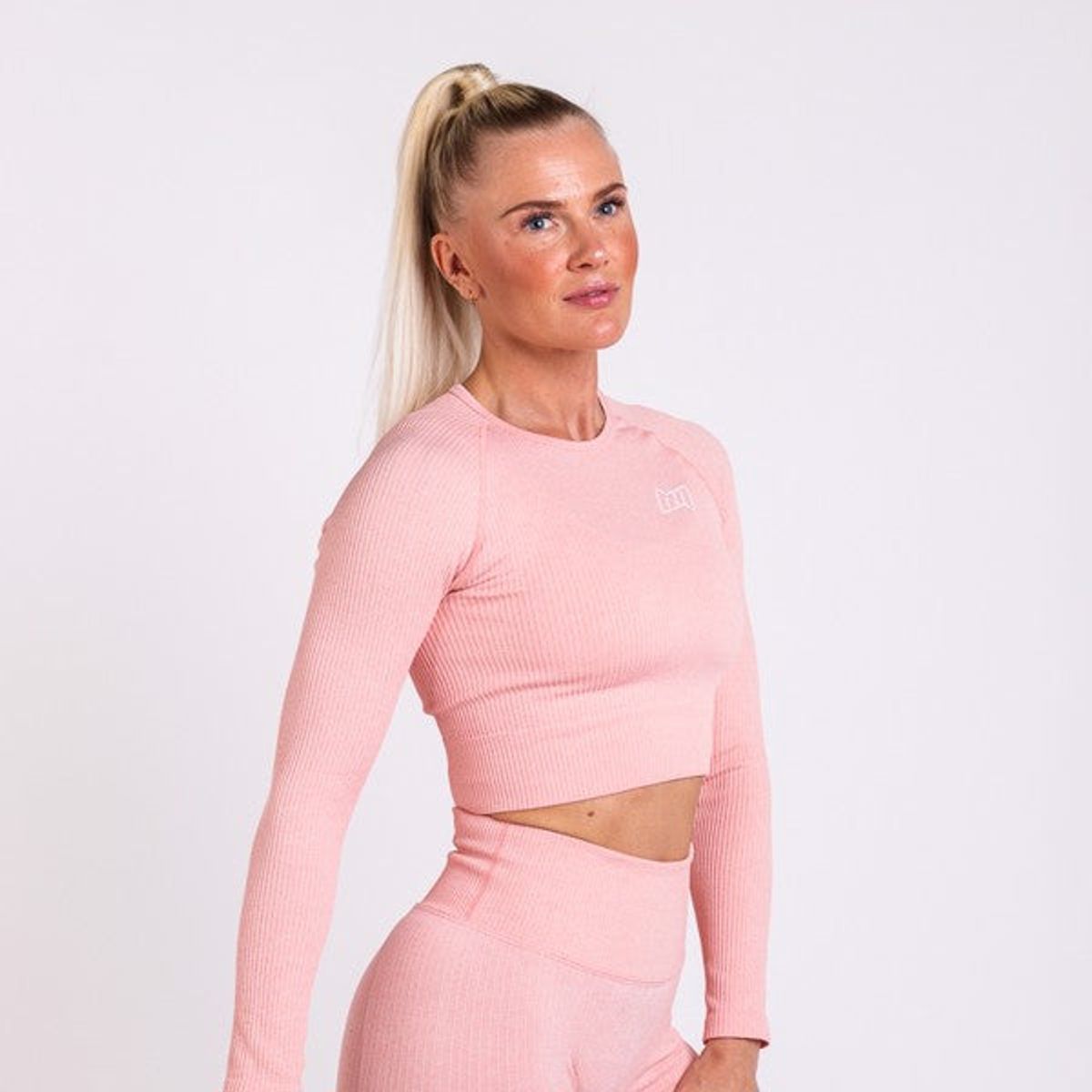 Seamless Ribbed Long Sleeve Cropped Top