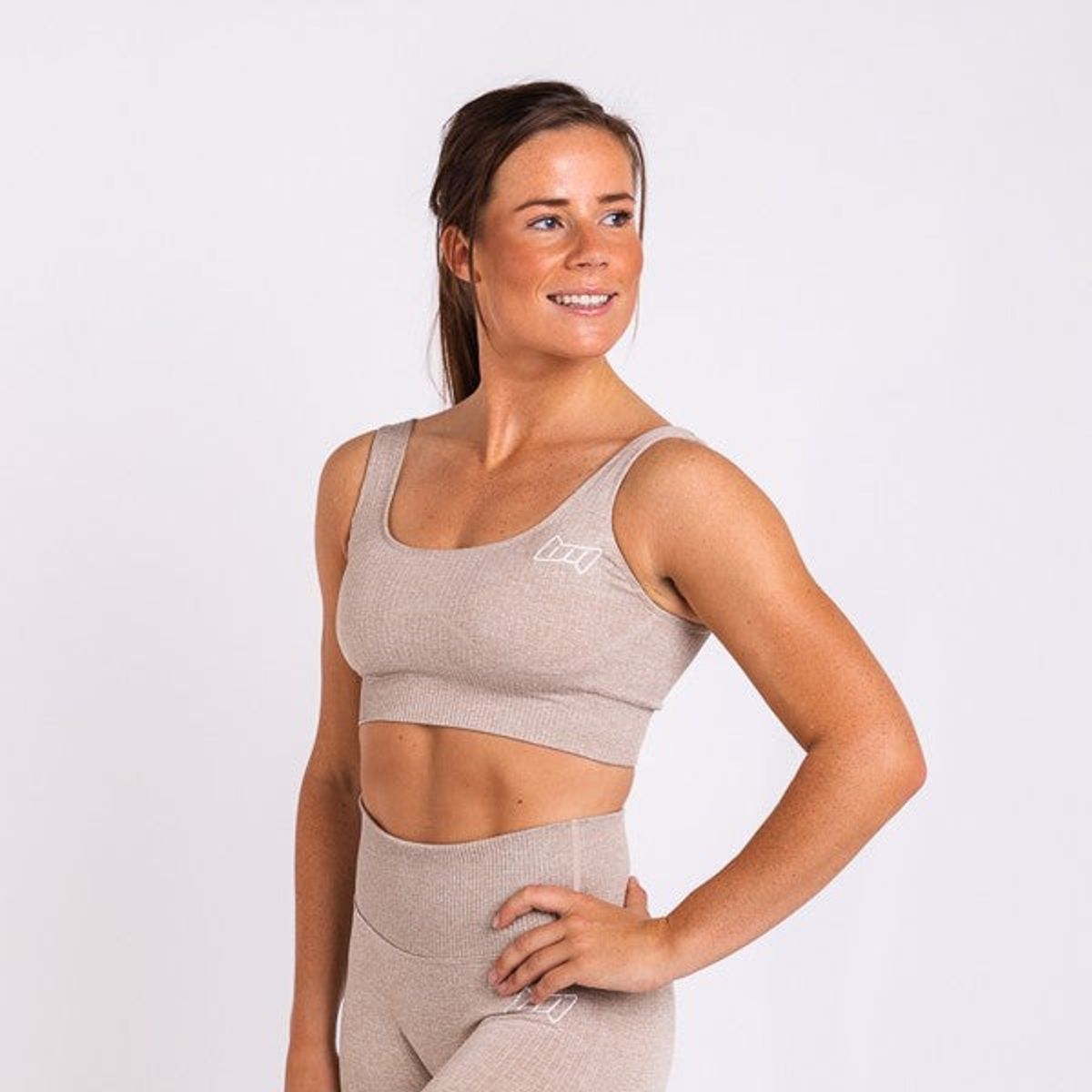 Seamless Ribbed Sports Bra