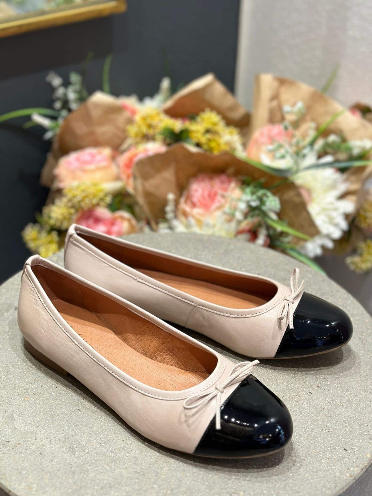 Shoe Design Ballerina- Beige med sort 39