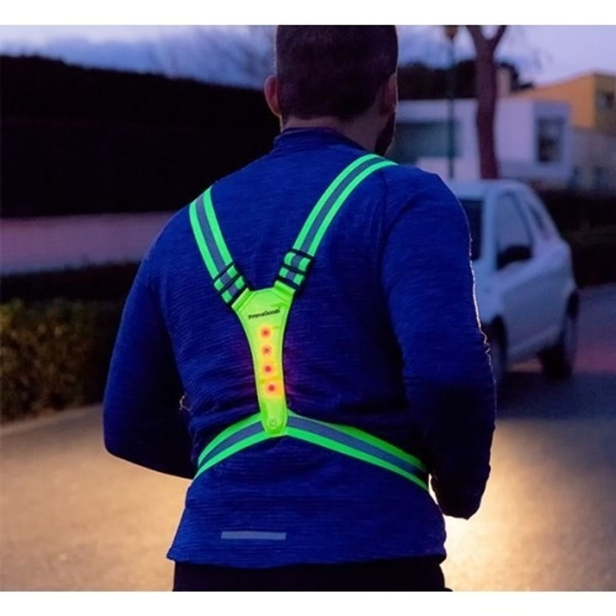 Sikker i trafikken med refleks vest med LED lys - InnovaGoods