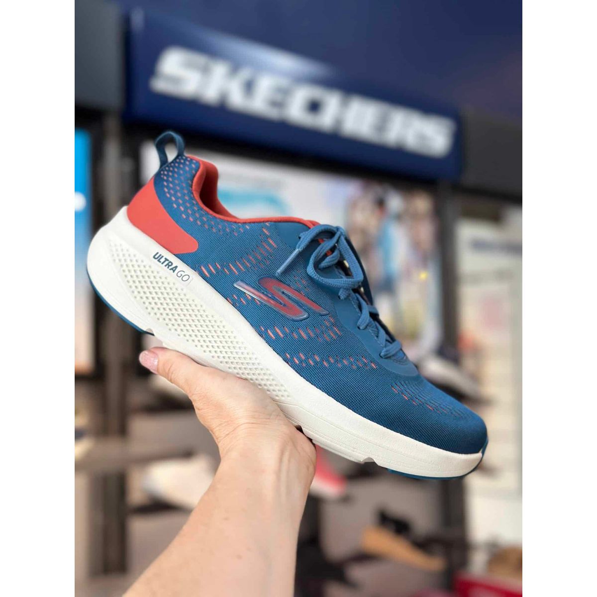 SKECHERS- GO RUN Elevate - Sneakers -Blue/Orange 43