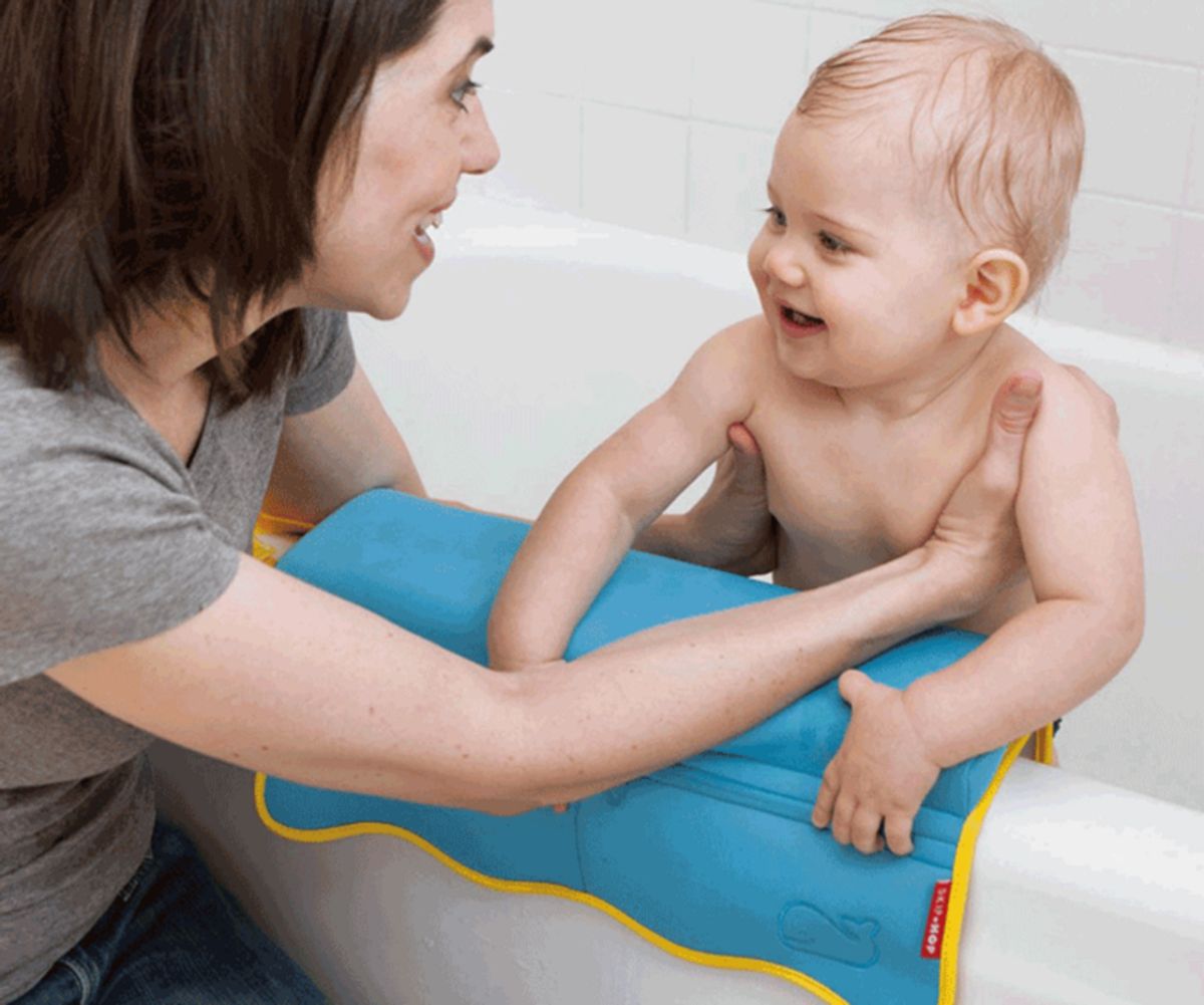 Skip hop Moby Bathtub elbow rest