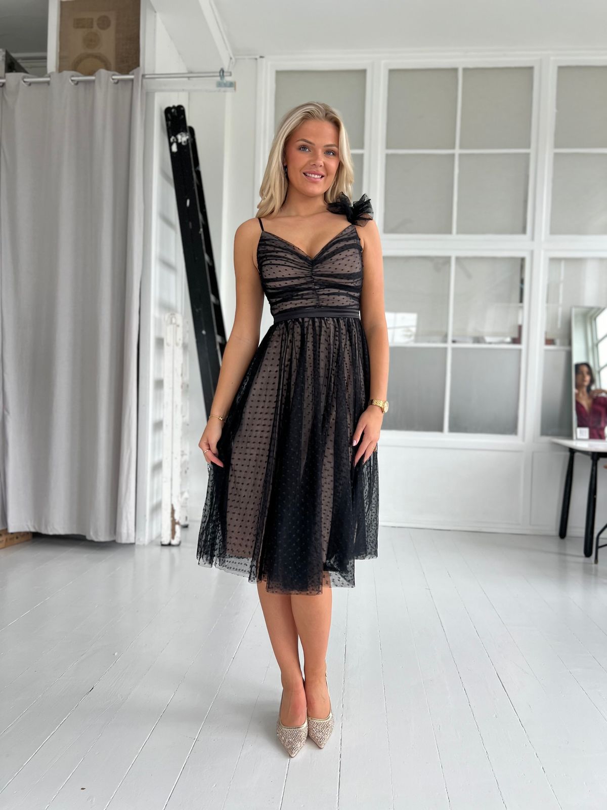 Soky black tulle dress