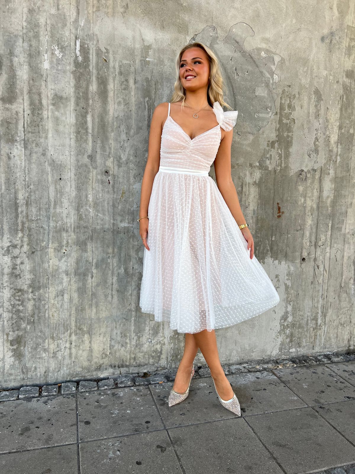 Soky white tulle dress