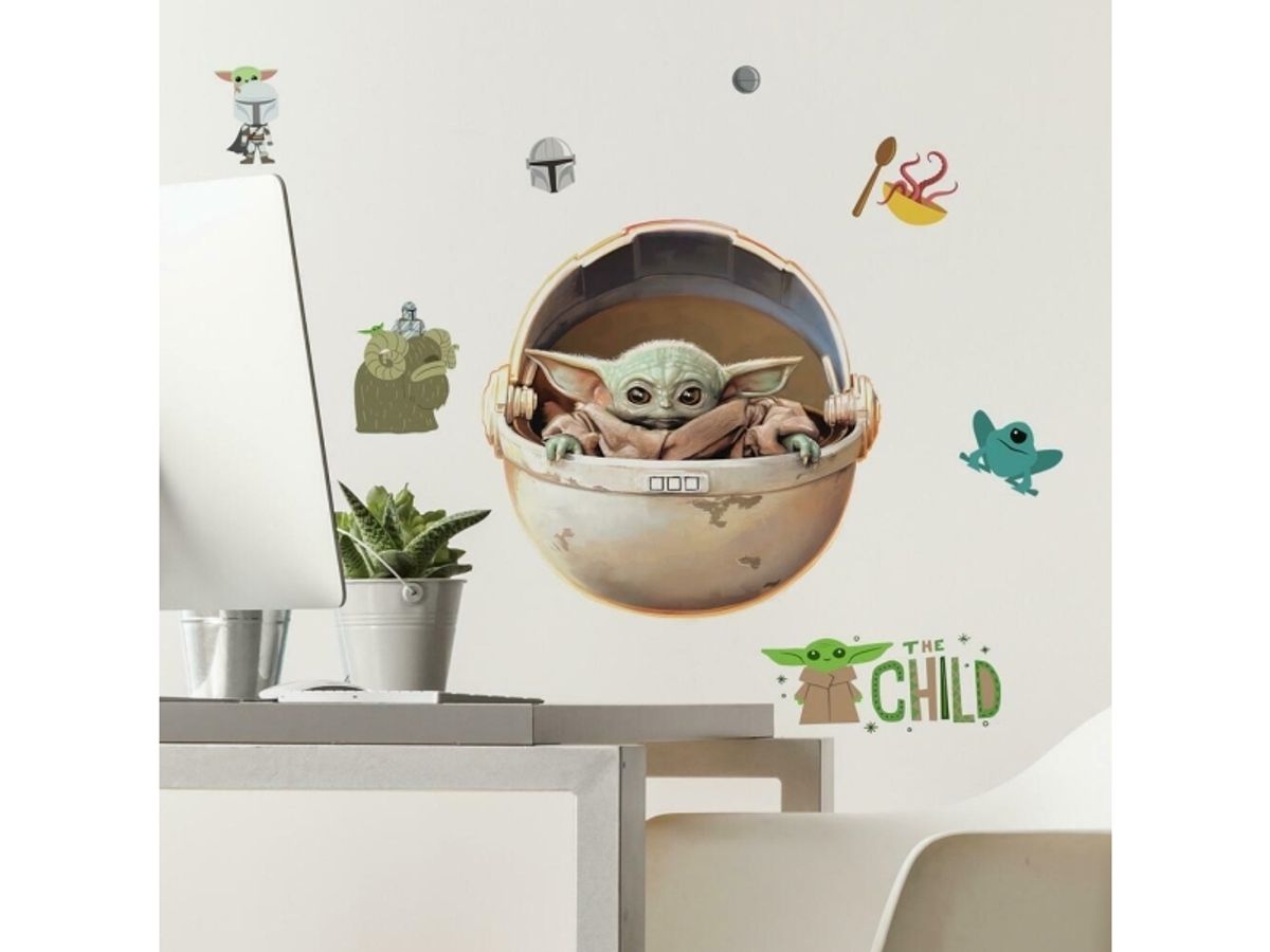 Star Wars Mandalorian - Painted Baby Yoda Wallstickers