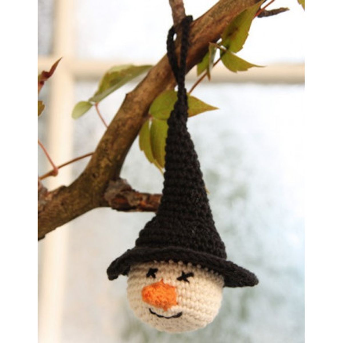 Tabitha by DROPS Design - Halloween Pynt Hækleopskrift - Tabitha by DROPS Design