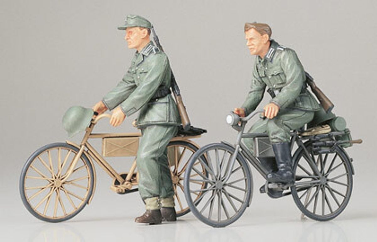 Tamiya - Tyske Soldater Med Cykler - Model Figurer - 1/35 - 35240