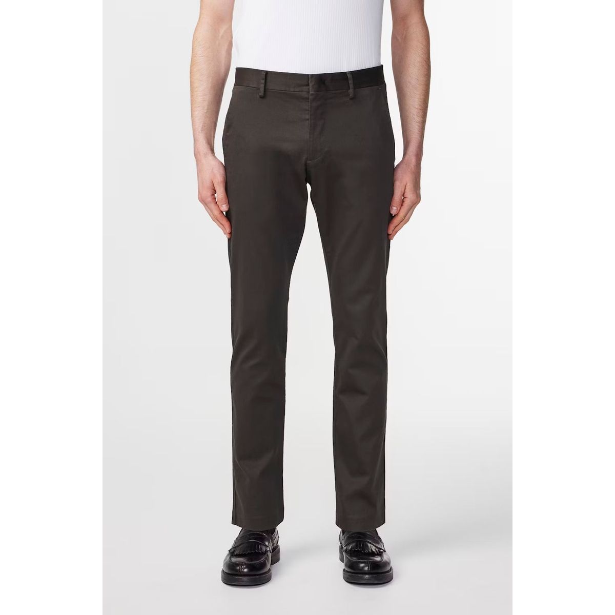 Theo Klassisk tailored slim fit Chino