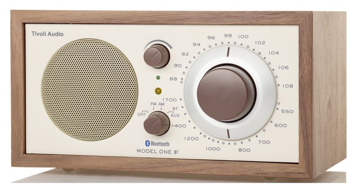 Tivoli Audio Model ONE BT Bluetooth Højttaler (Valnød, Beige)