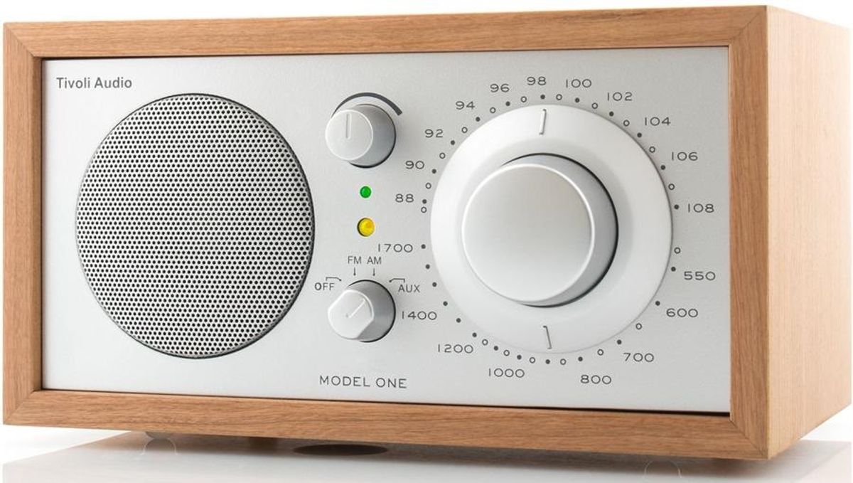 Tivoli Audio Model ONE Radio (Kirsebær/Sølv)