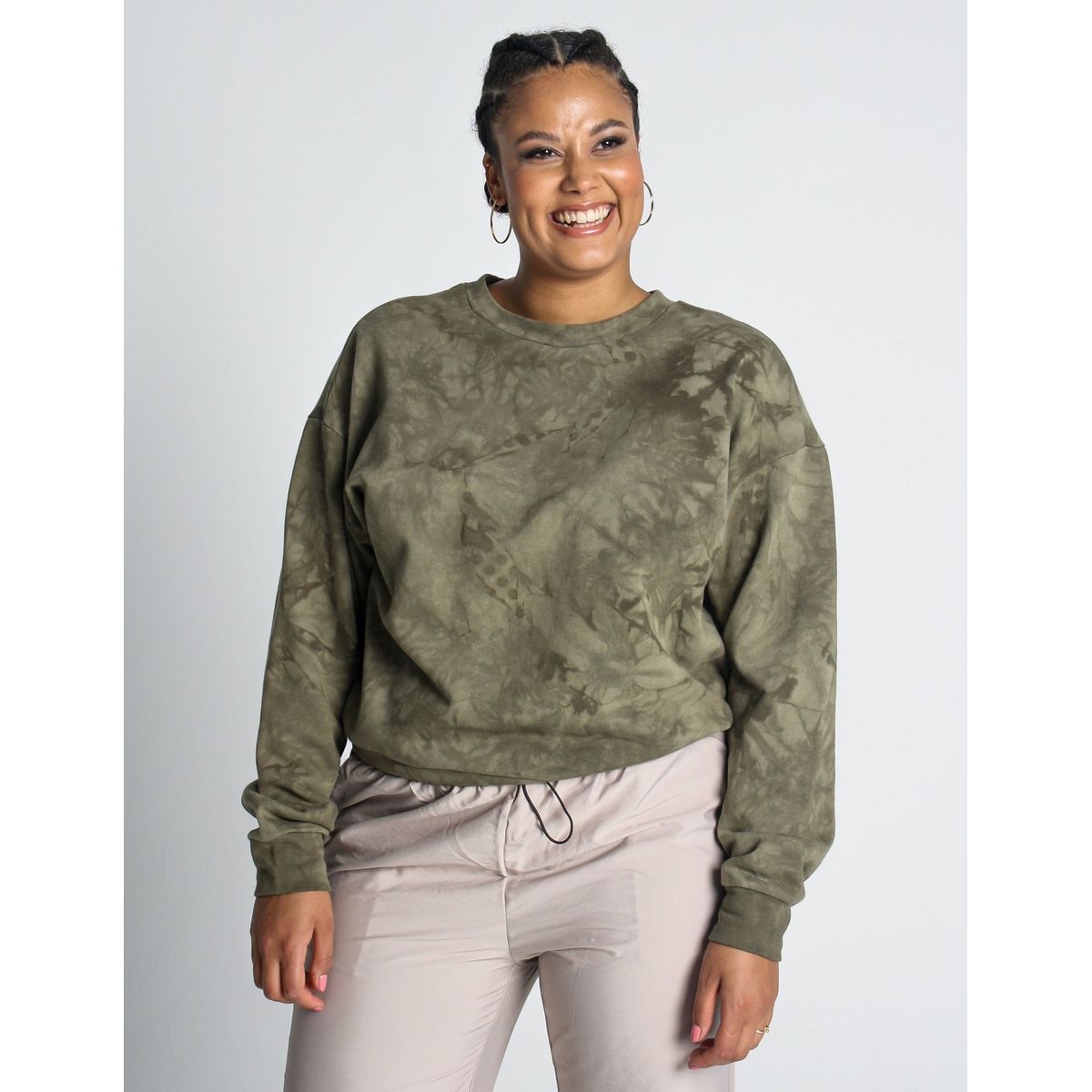 To Be Wanderlust sweatshirt, Wageorgina, olive - 182 - M+ - S-M