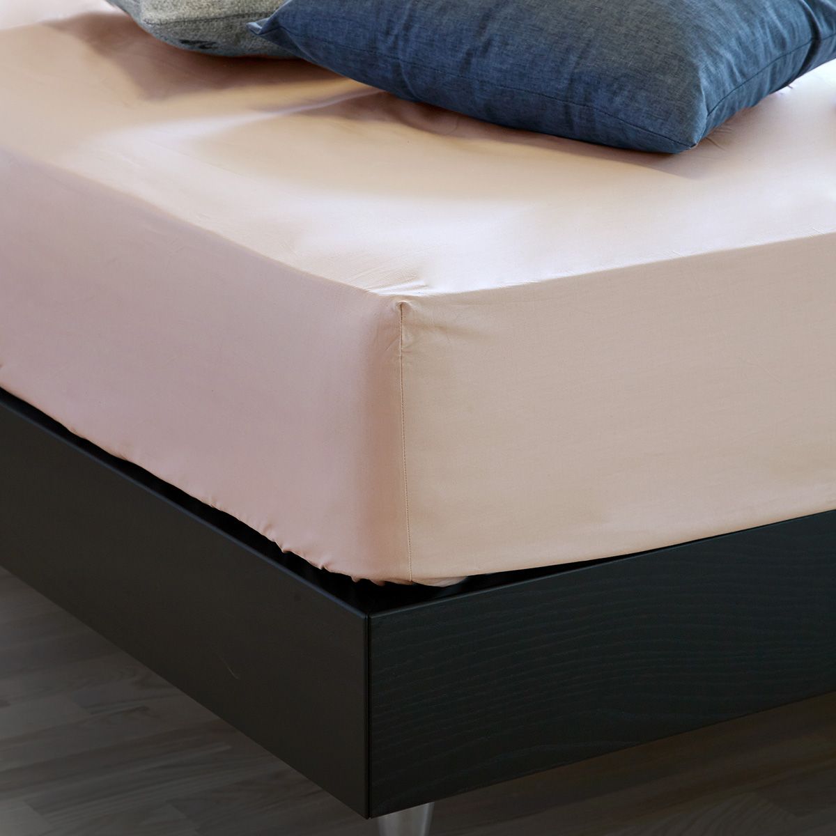 Unikka faconlagen 90x210x25 varm rosa/satin