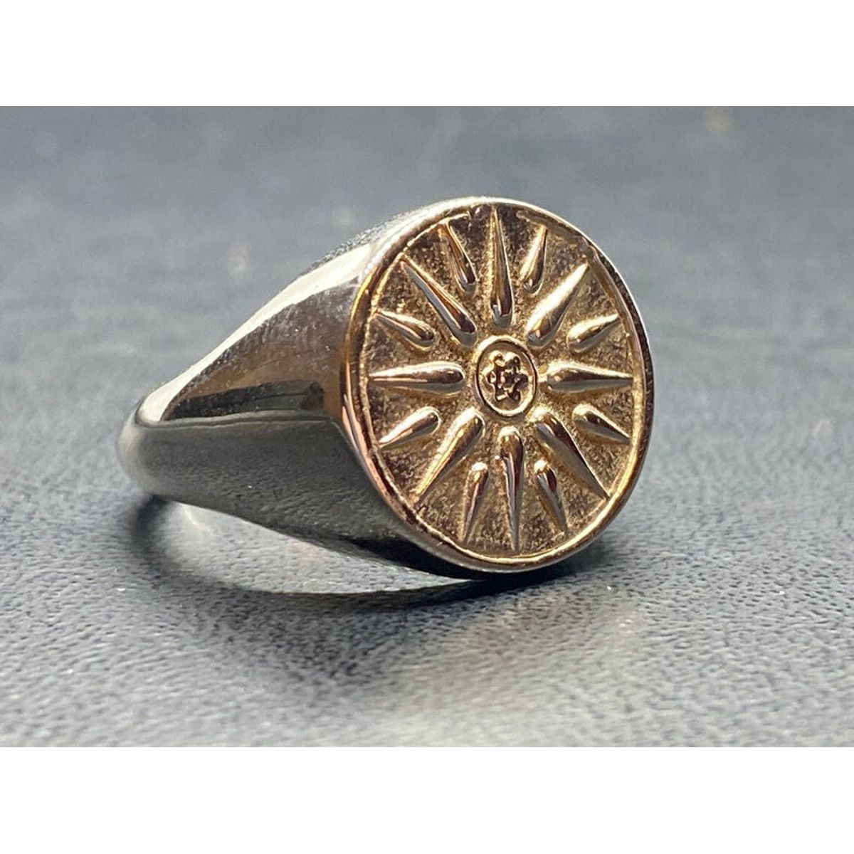 Unisex sølvring med sol- og stjerne symbol, 56