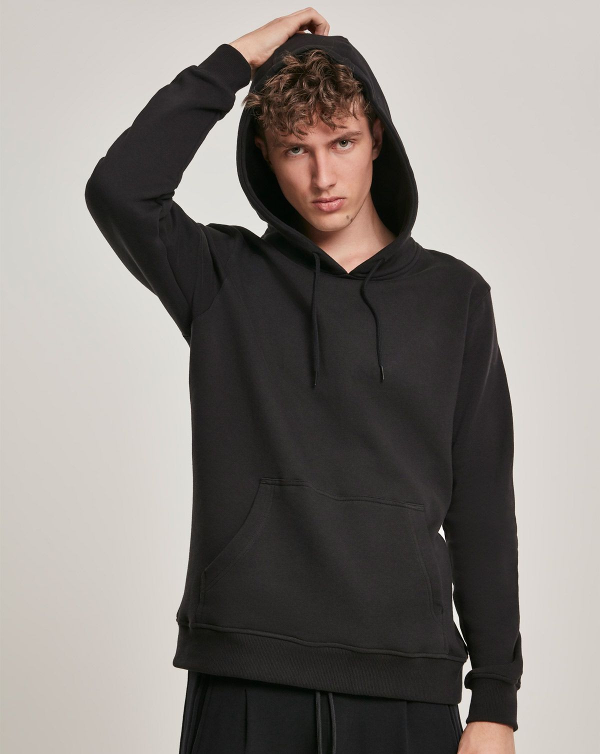 Urban Classics Økologisk Basis Hoodie Sort