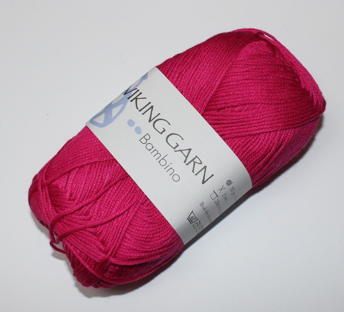 Viking garn Bambino - Stærk rosa, color 466, 50 gram