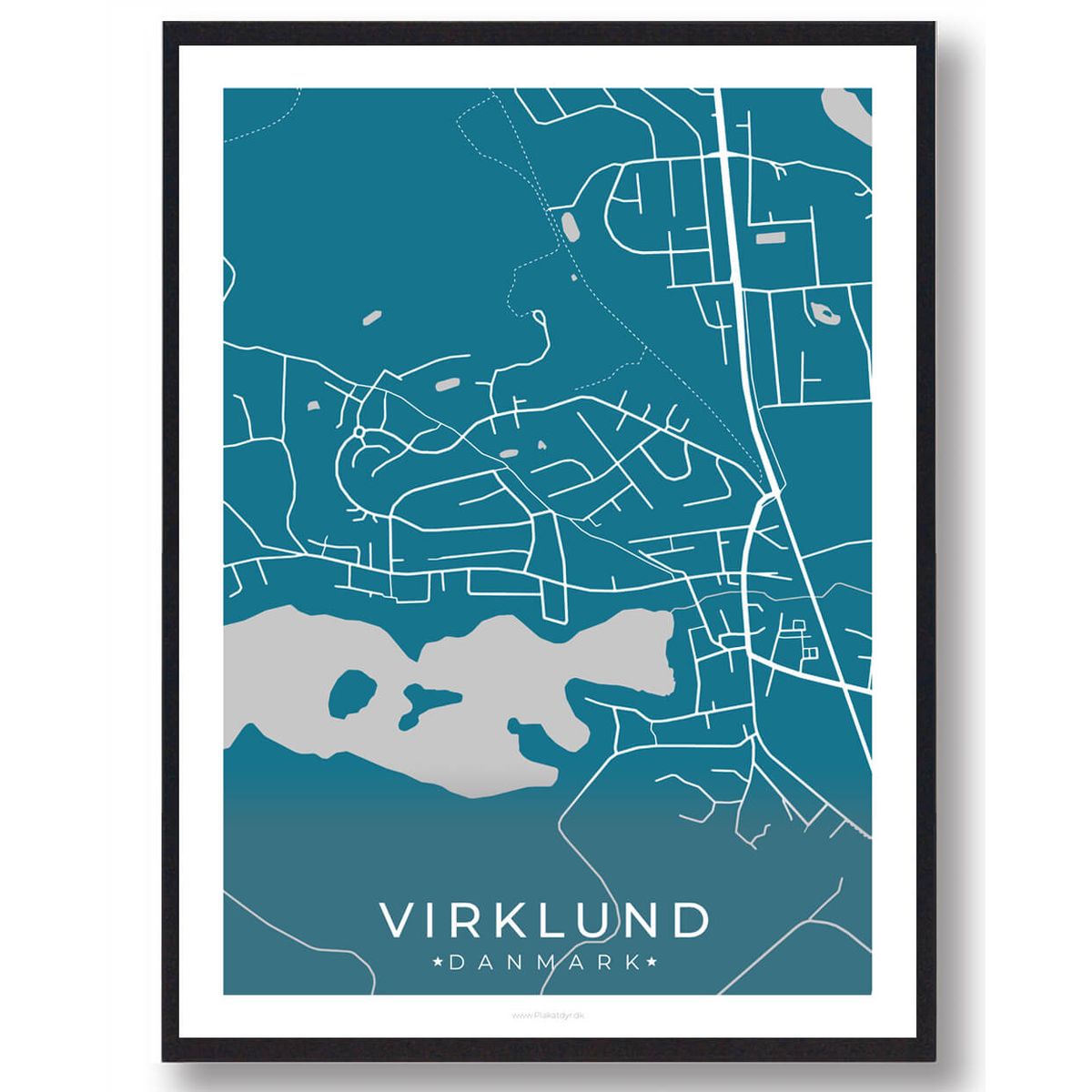 Virklund by plakat - blå (Størrelse: L - 50x70cm (B2))