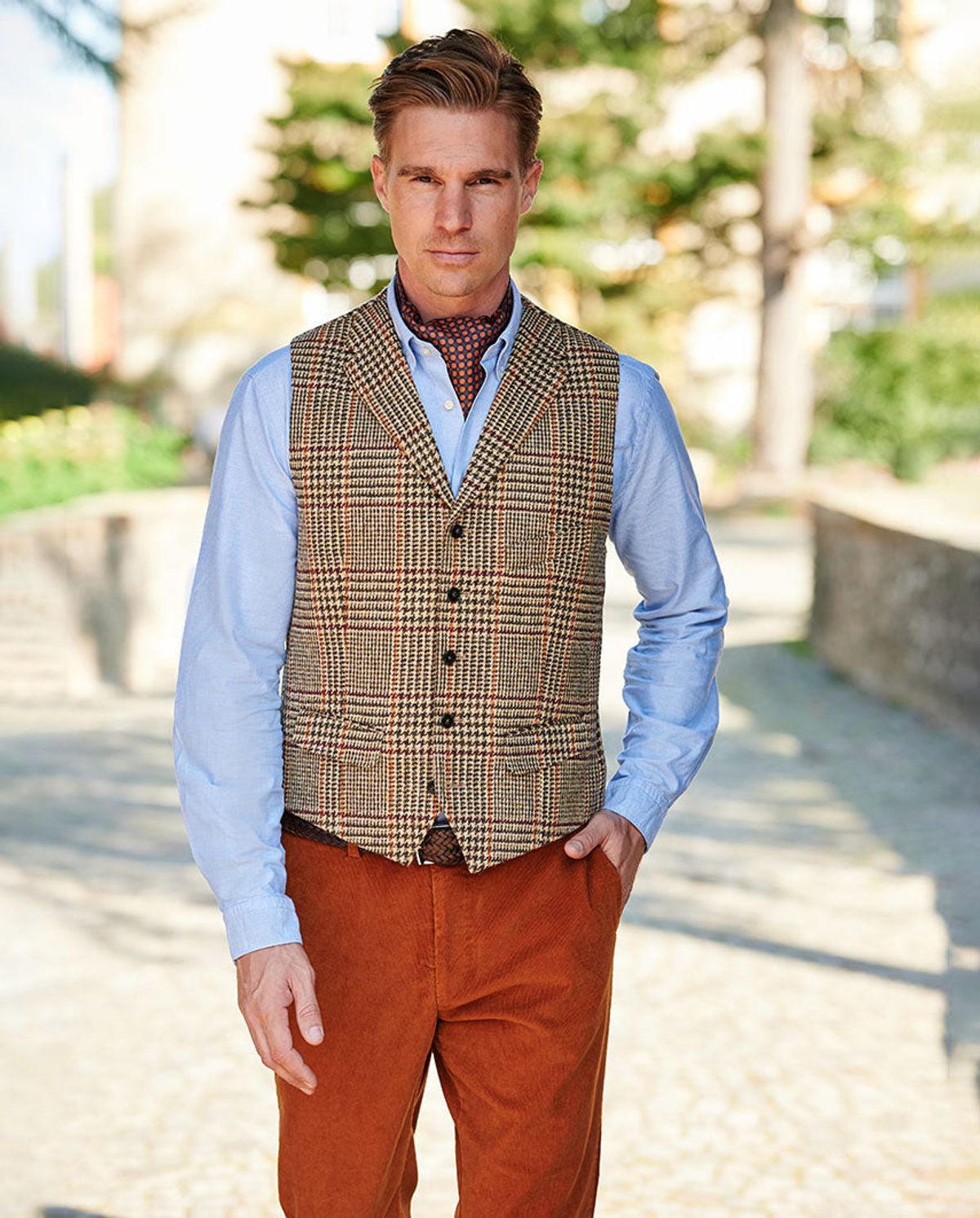 Wales tweed vest, Harris Tweed, Prince of Wales tern - 102 EU