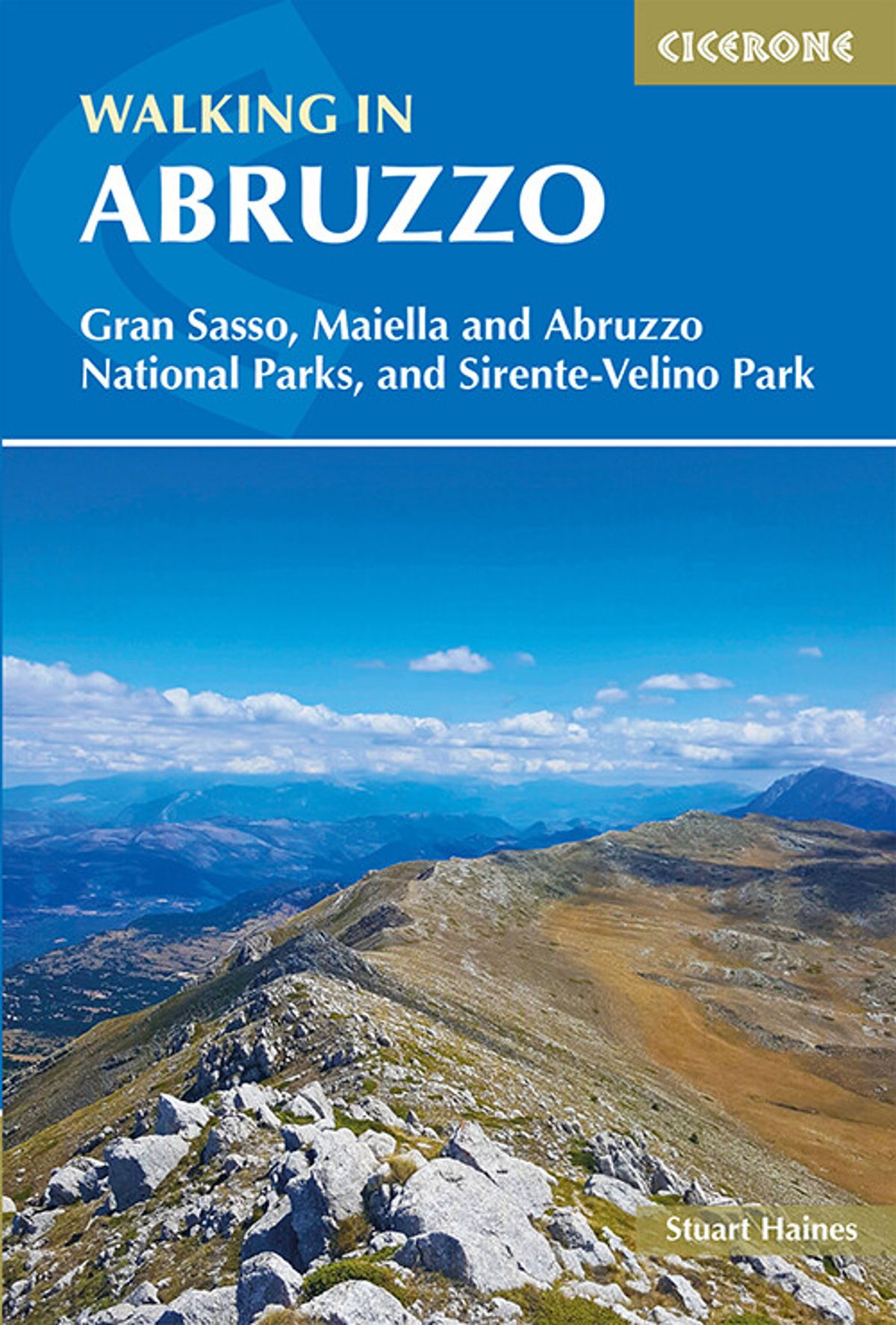 Walking In Abruzzo - Stuart Haines - English Book