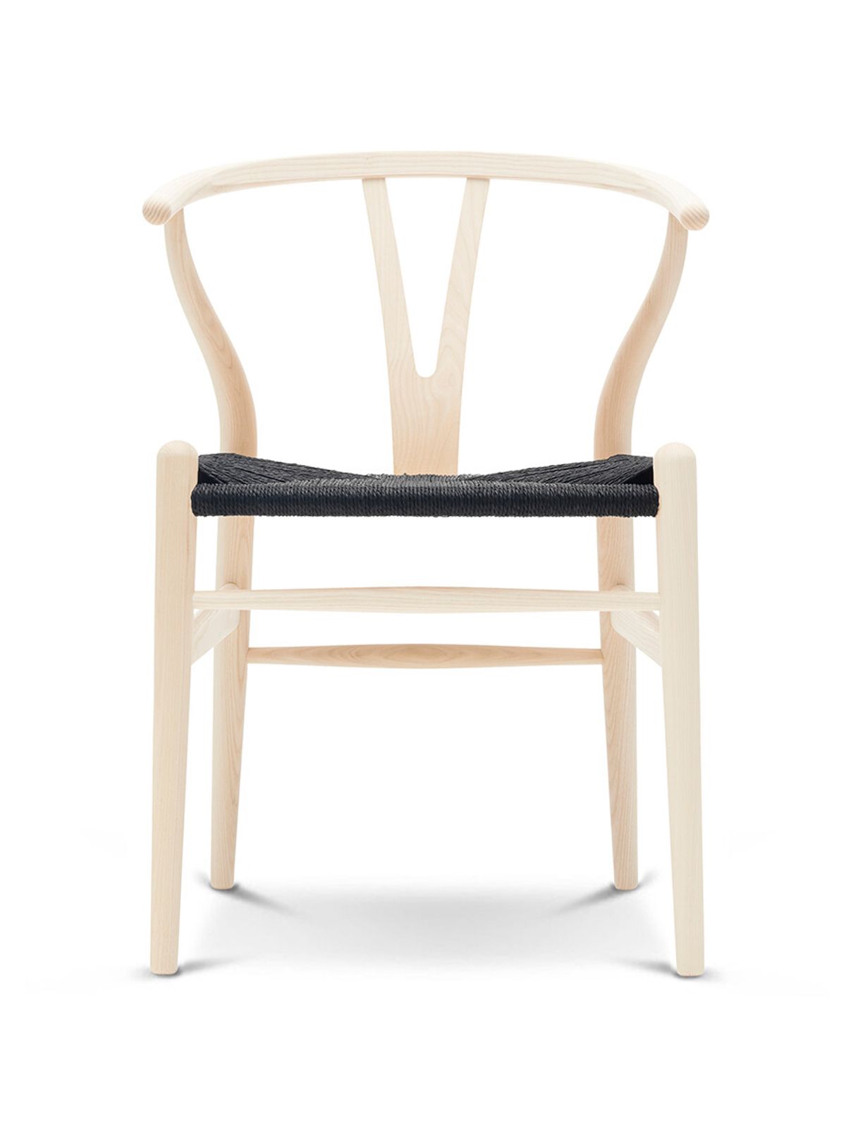 Y-stol CH24, Ask sæbe med sort flet af Hans J. Wegner