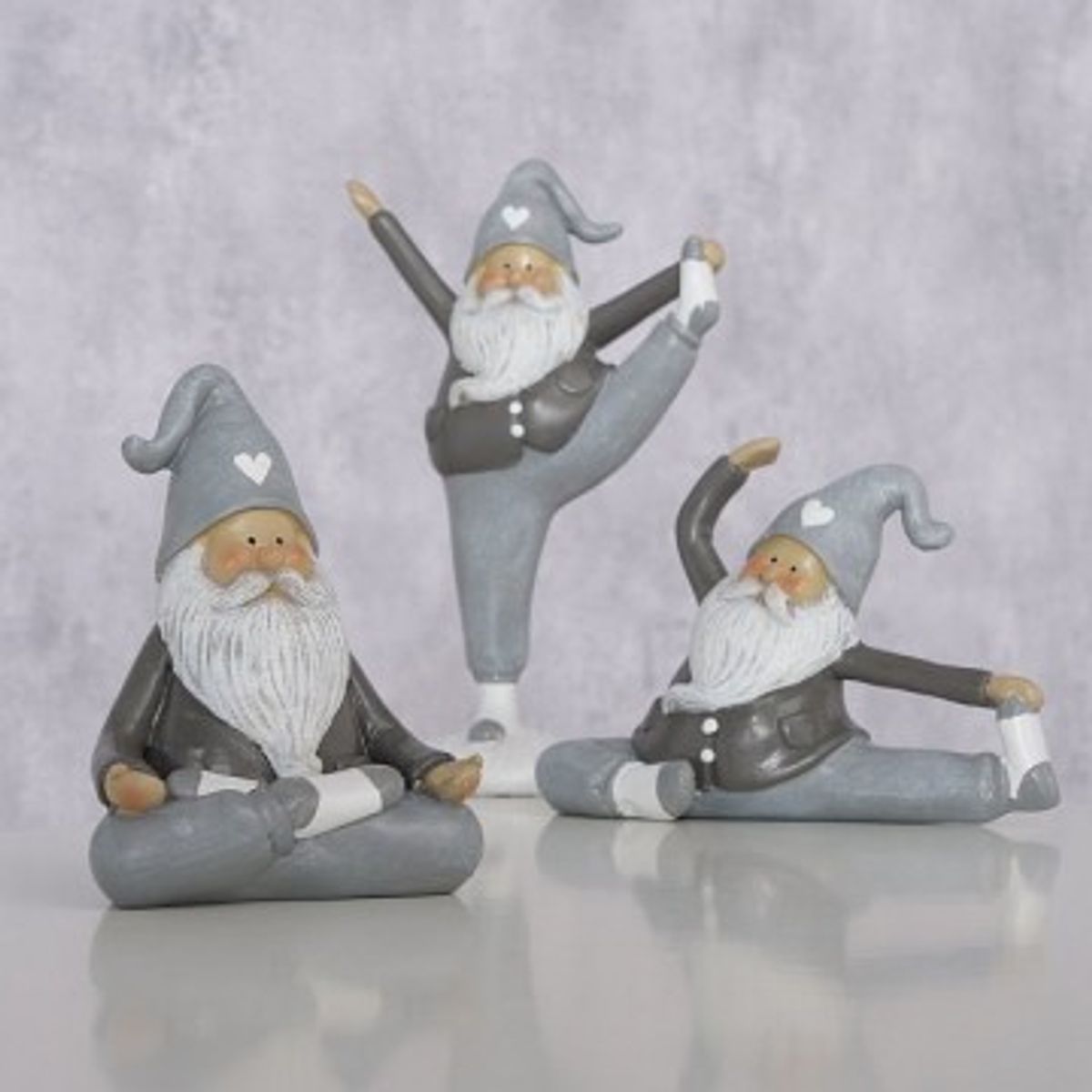 Yoga nisser med hjerter - Alt til Jul - GodKarmaShop