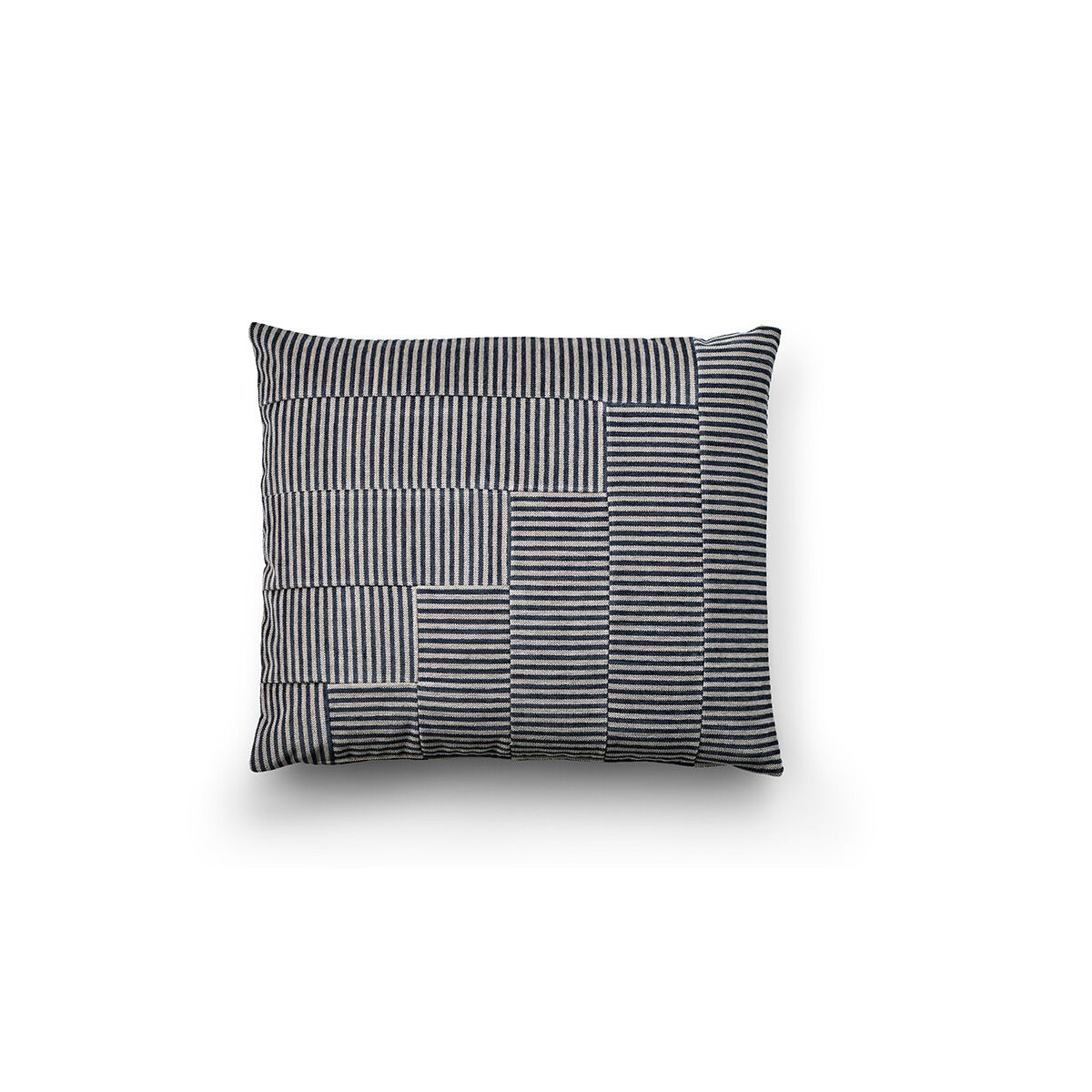 Zephyr Pyjamas Pillow, 50x60 fra Eilersen (P01)