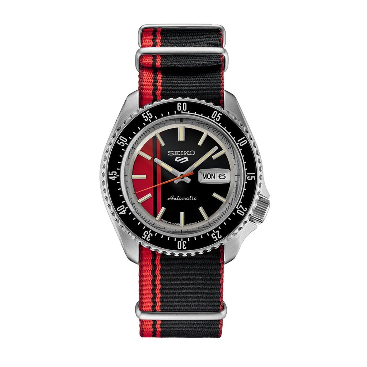 Seiko 5 Sports U.S. Special Red Automatic Herreur