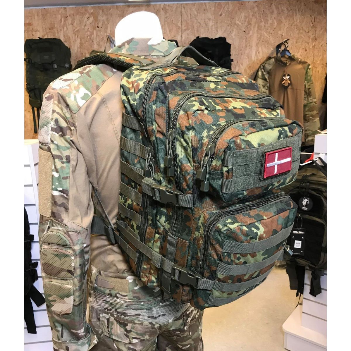 Military backpack | US ASSAULT PACK LARGE FLECKTARN - MIL-TEC