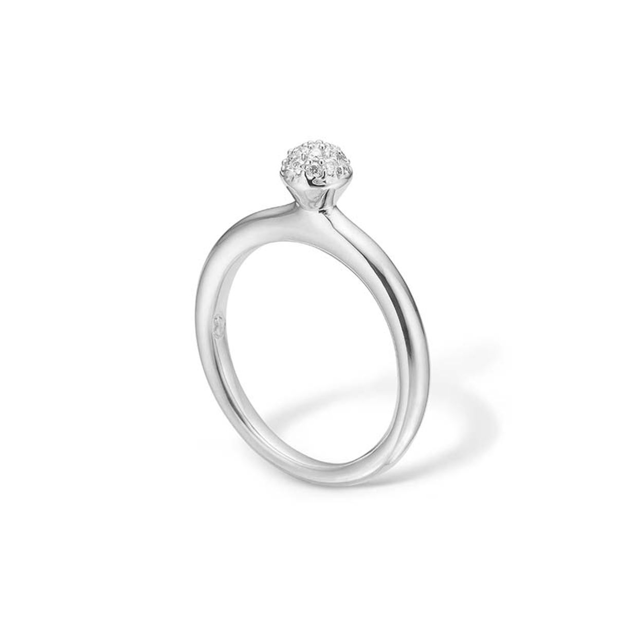 Blossom ring i 14 kt hvidguld med 17 diamanter