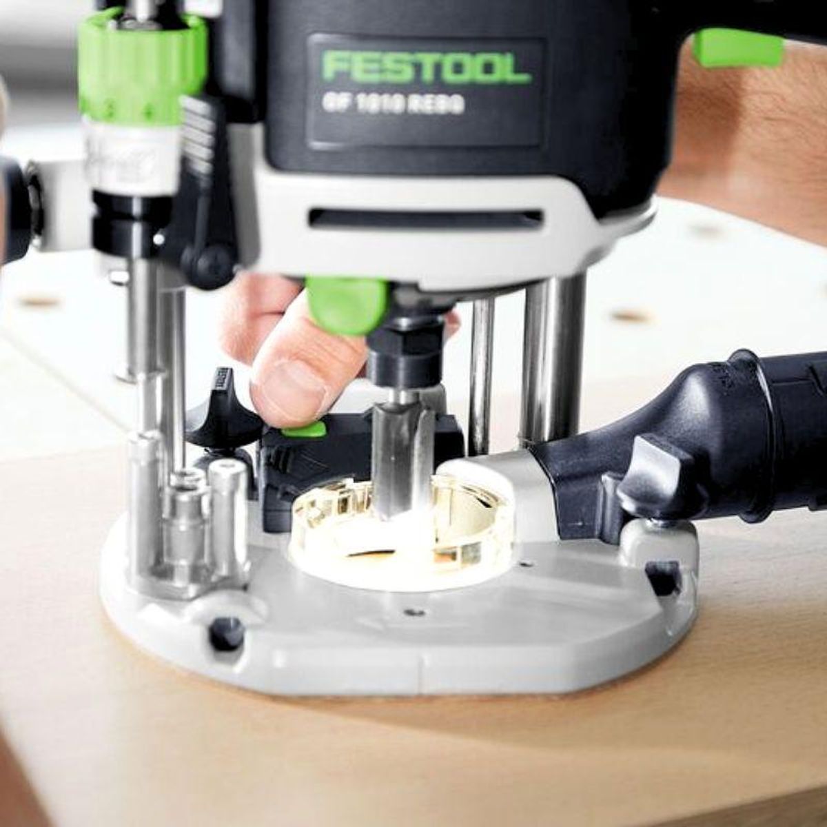 Festool OF1010 kursus med skabelon - Fredag 04.10.2024 kl. 08.00-12.00